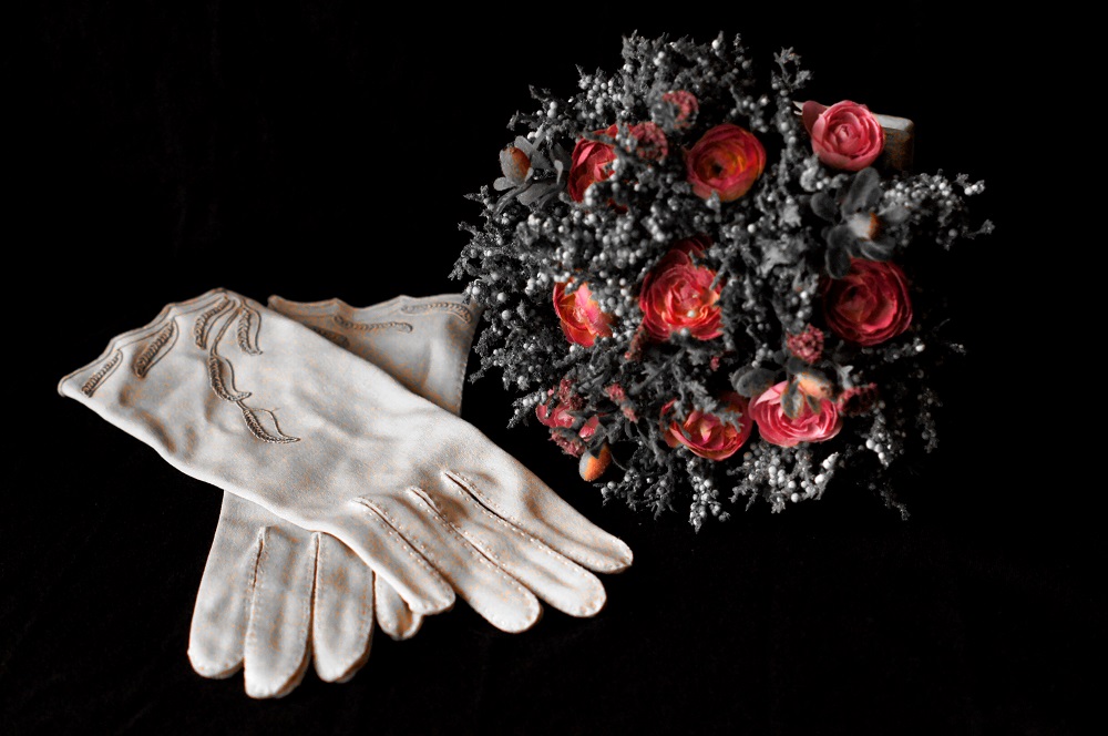 pop of red offshoots12.com