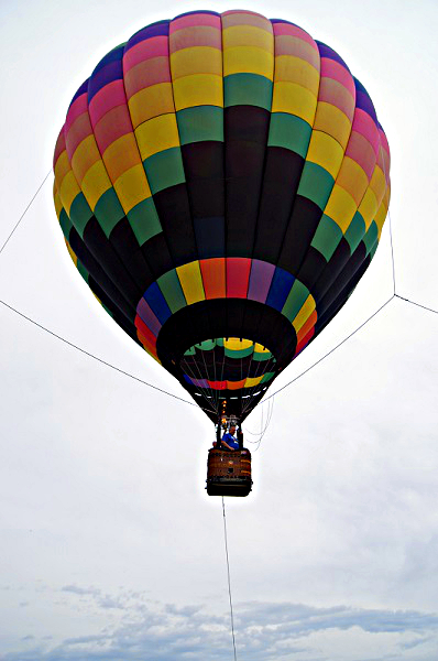hot air balloon offshoots12.com